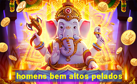 homens bem altos pelados